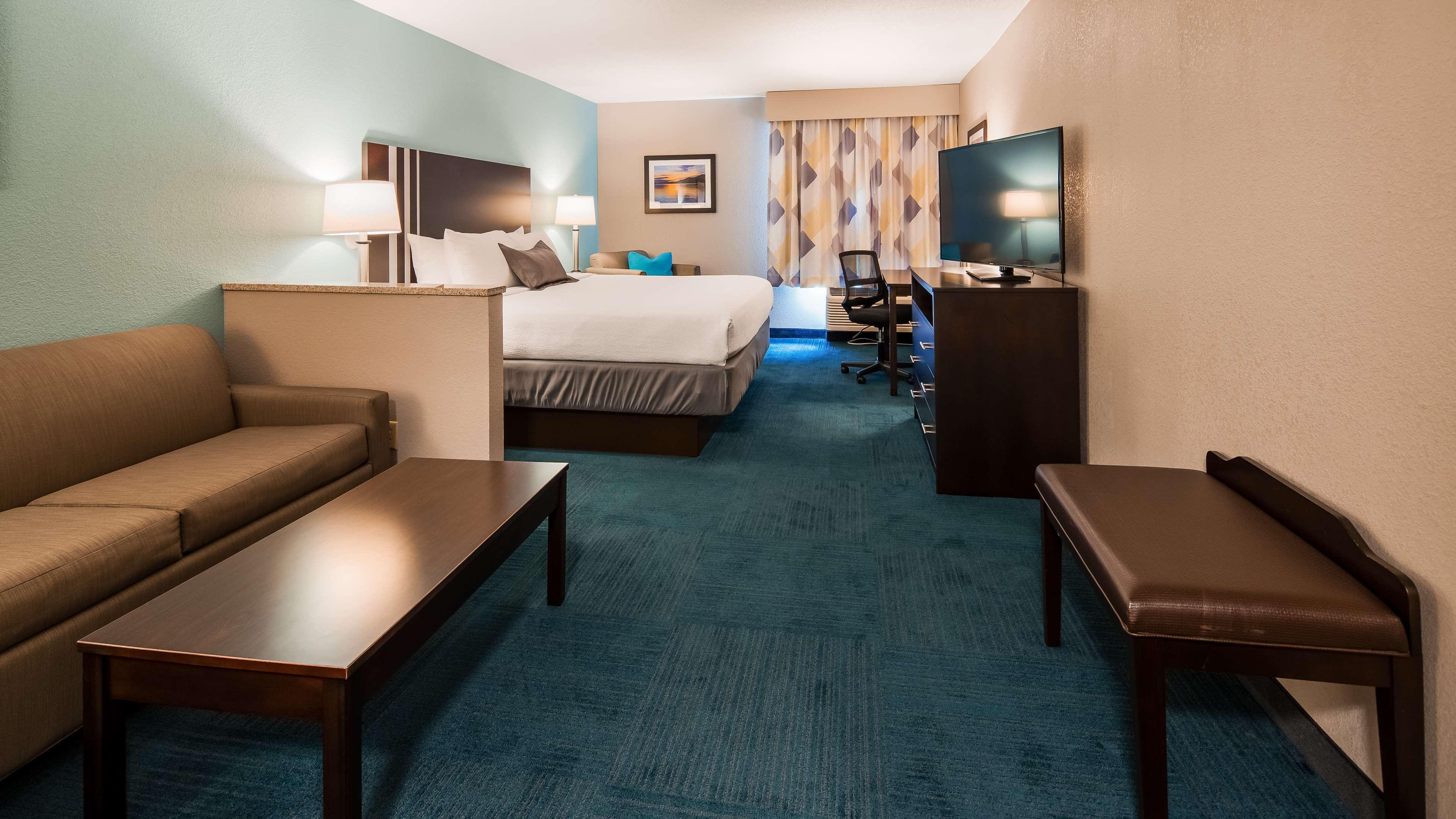 Best Western Hartford Hotel And Suites Exteriör bild