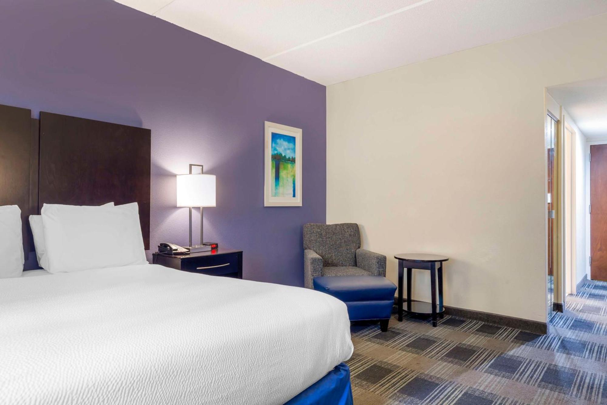 Best Western Hartford Hotel And Suites Exteriör bild