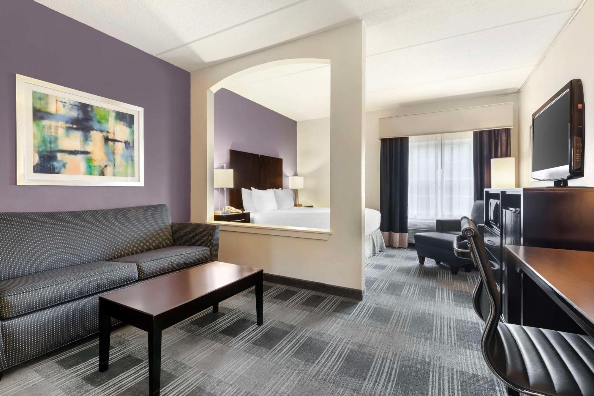 Best Western Hartford Hotel And Suites Exteriör bild